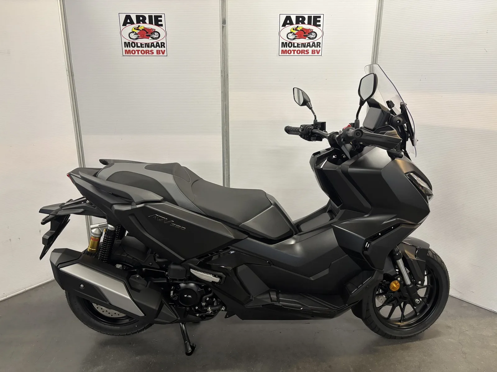 Honda Adv 350 (2026) — foto 1