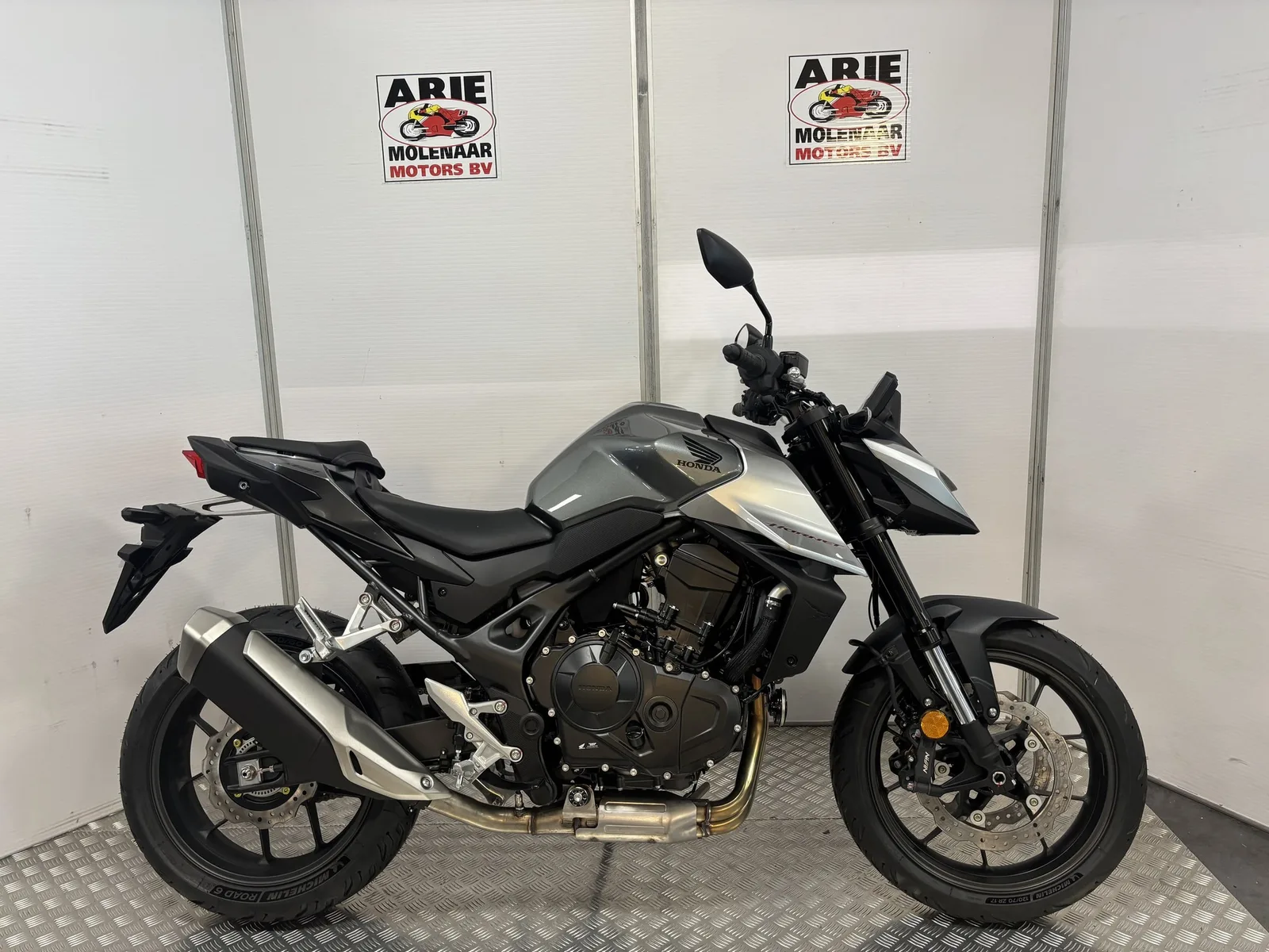 Honda CB 750 Hornet (2026) — foto 1