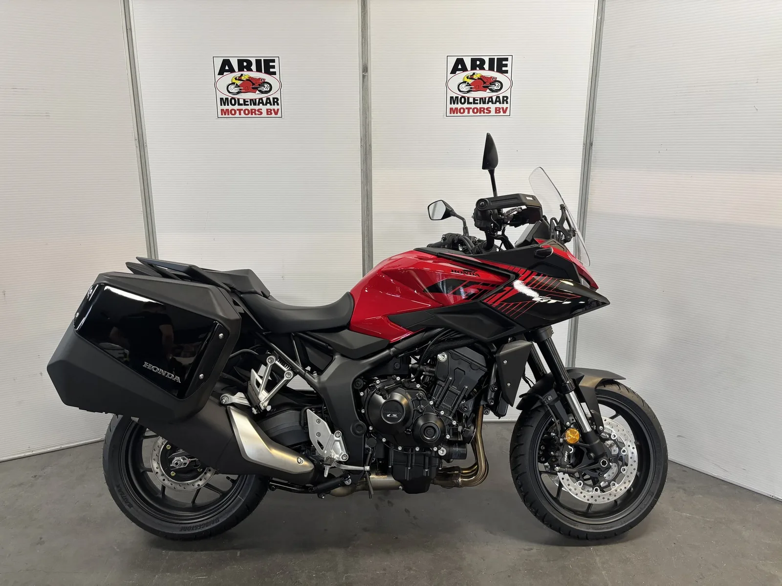 Honda CB 1000GT (2026) — foto 1
