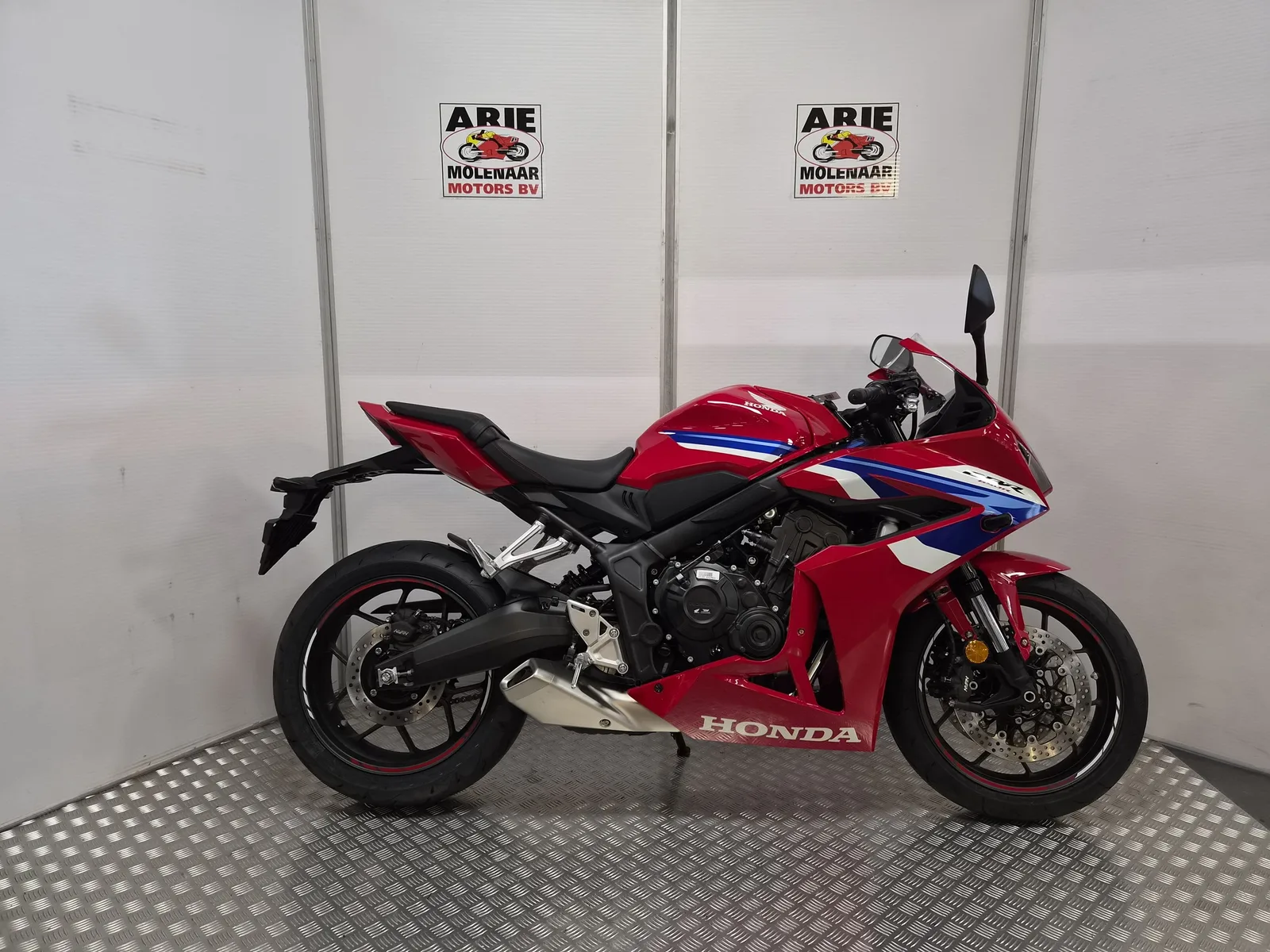 Honda CBR650R (2026) — foto 1