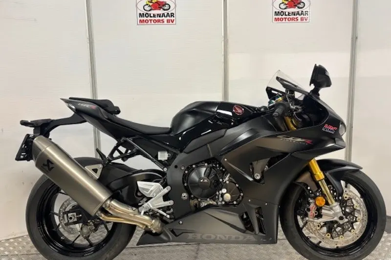 Honda CBR1000RR-R (2026)