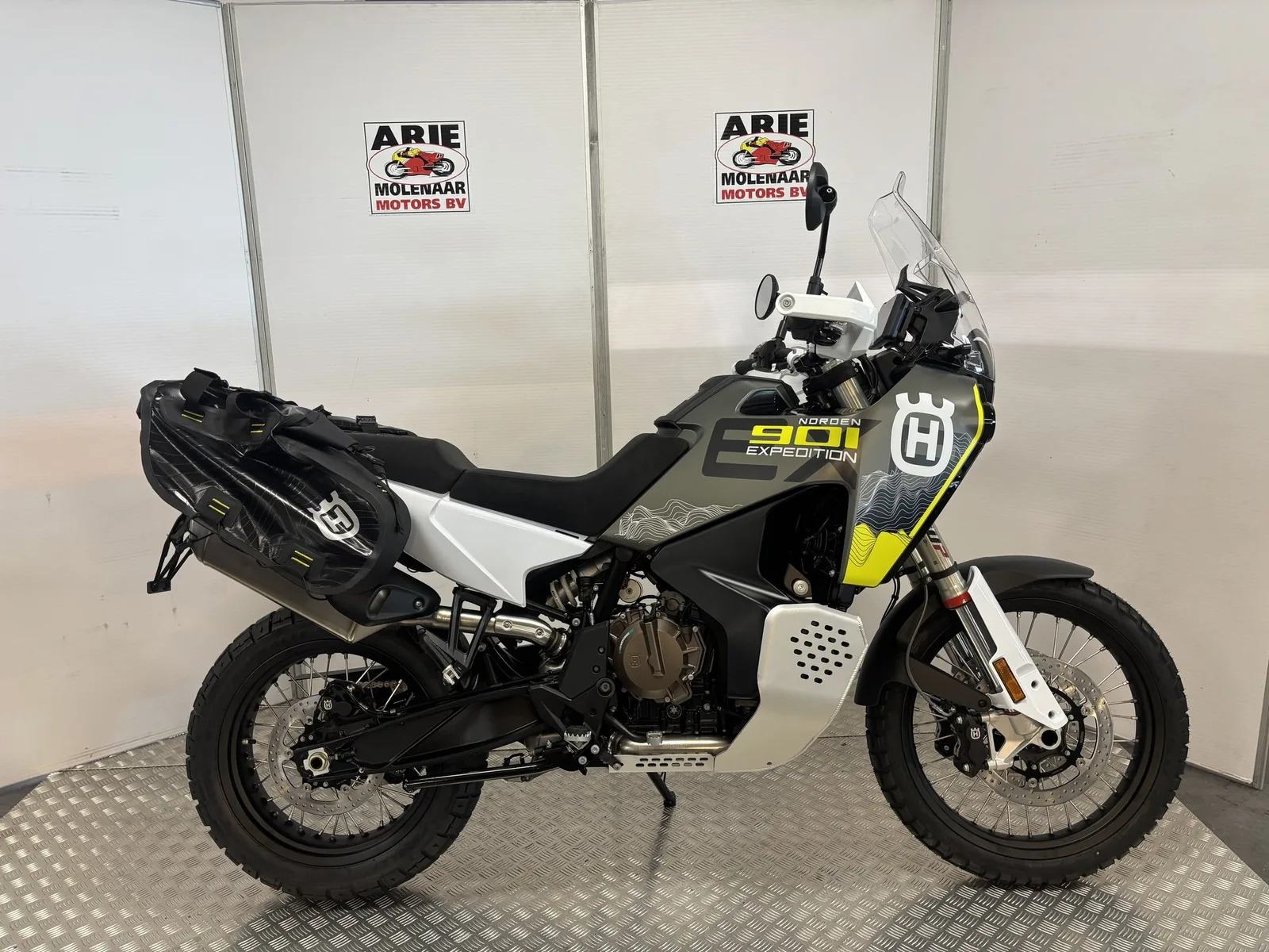 Husqvarna Norden 901 (2026) — foto 1