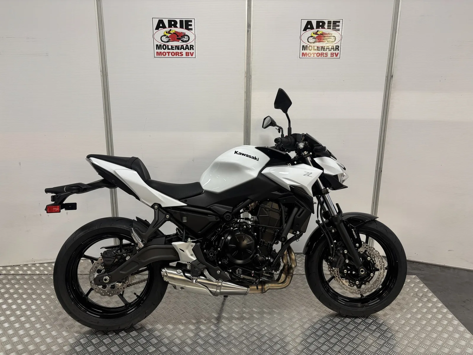 Kawasaki Z650 (2026) — foto 1