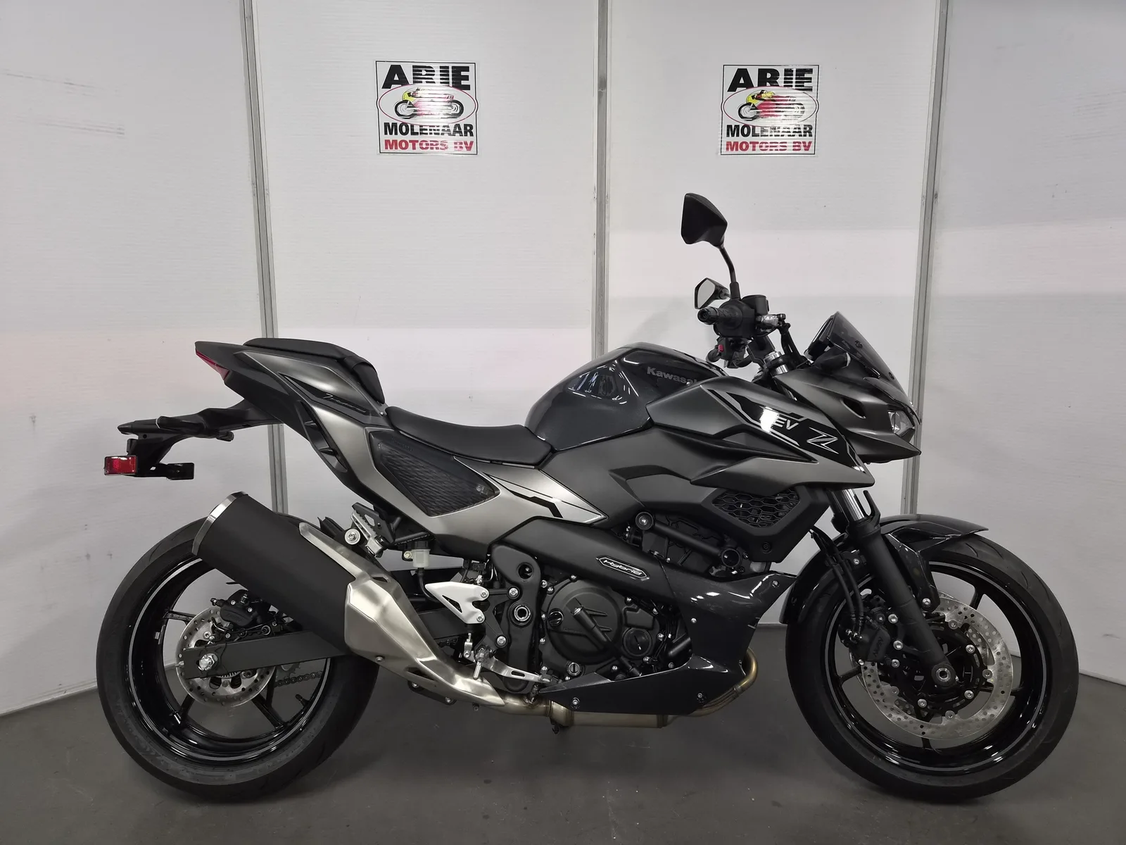 Kawasaki Z7 Hybrid (2026) — foto 1