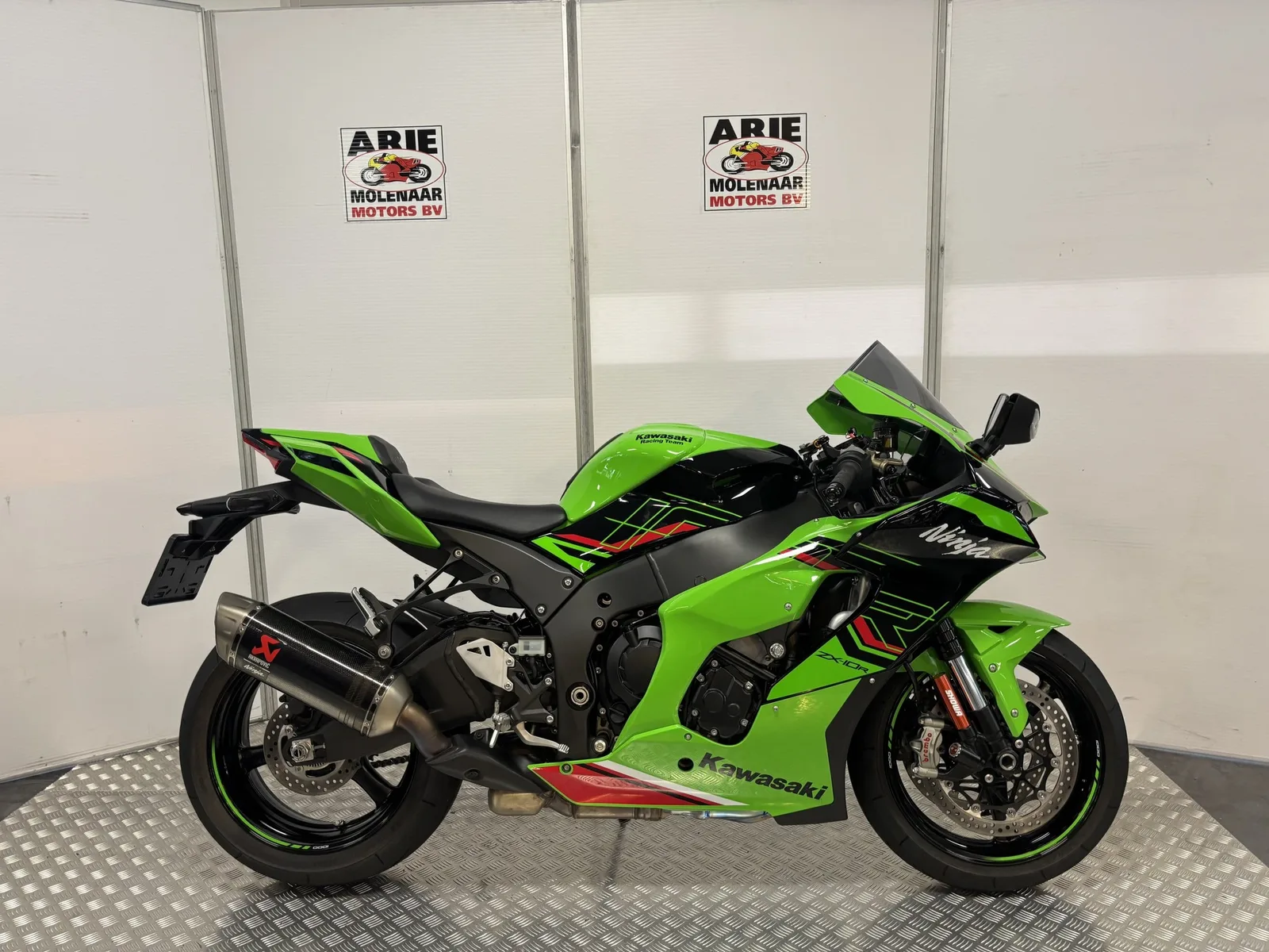 Kawasaki ZX 10 (2024) — foto 1