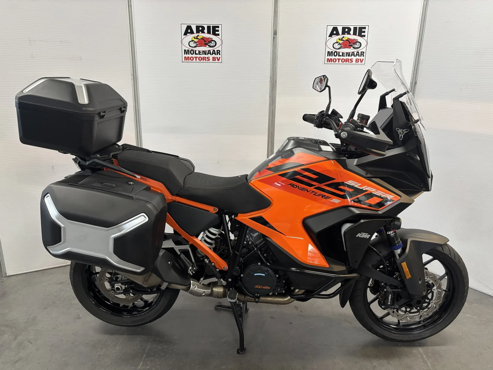 KTM 1290 Super Adventure (2024) — foto 1