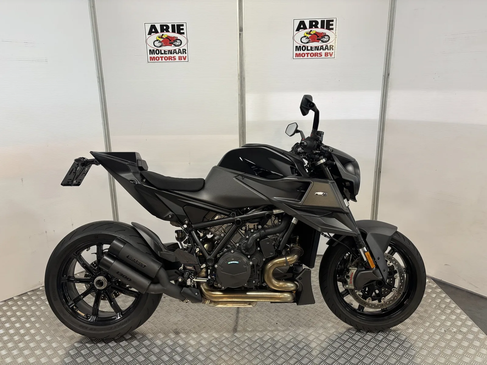 KTM BRABUS 1300 R (2024) — foto 1
