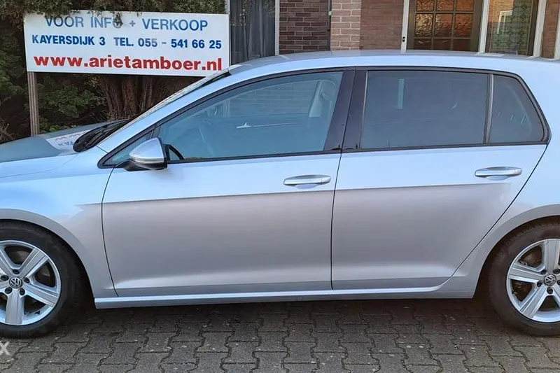 Volkswagen Golf (2013)