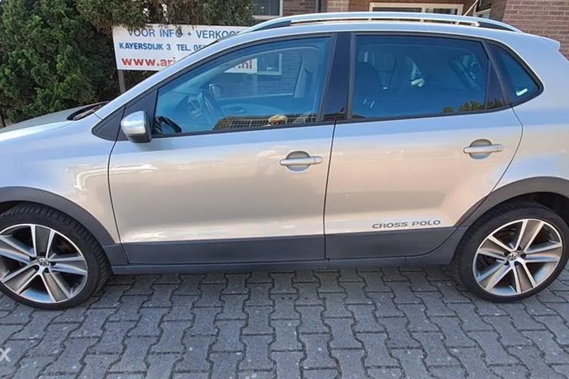 Volkswagen Polo (2012)