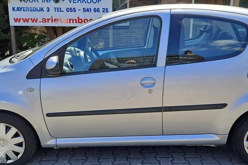 Peugeot 107 (2009)
