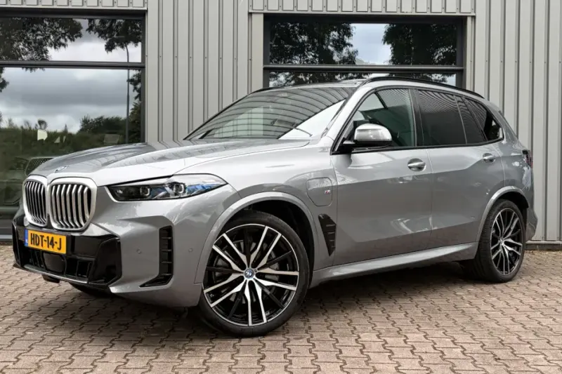 BMW X5 (2025)