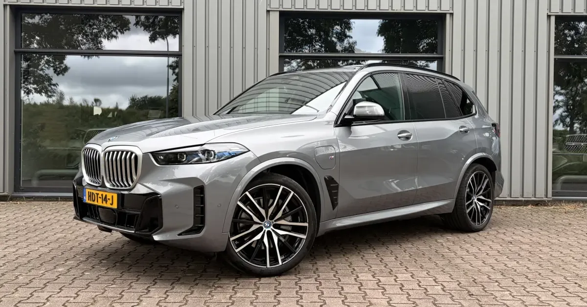 BMW X5 (2025) — foto 1