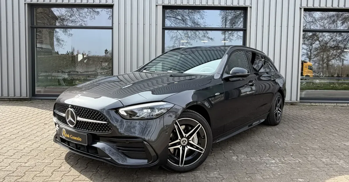 Mercedes-Benz C-Klasse (2025) — foto 1