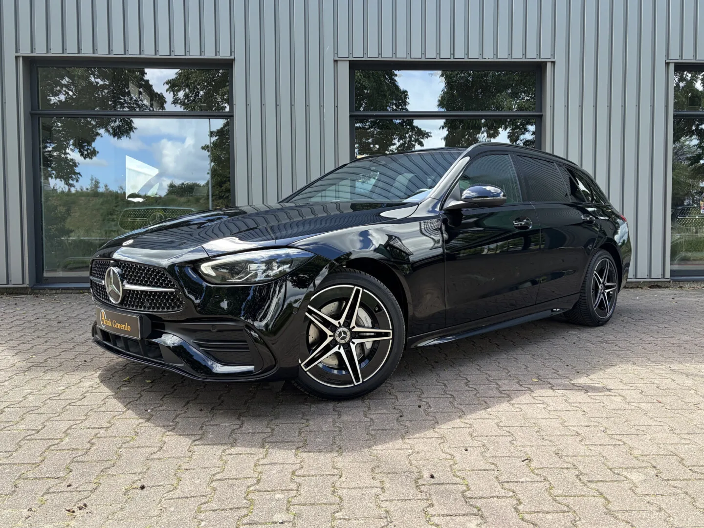 Mercedes-Benz C-Klasse (2023) — foto 1