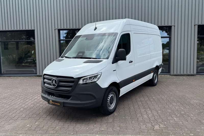 Mercedes-Benz eSprinter (2025)