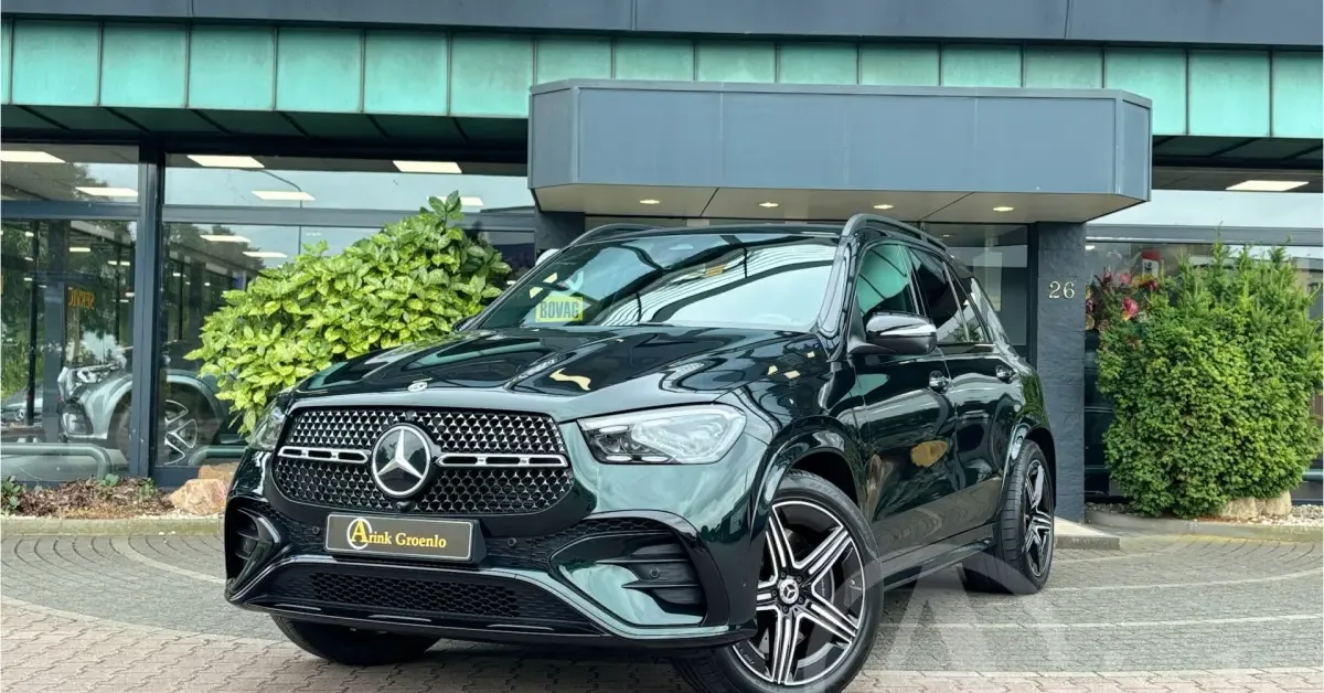 Mercedes-Benz GLE (2024) — foto 1