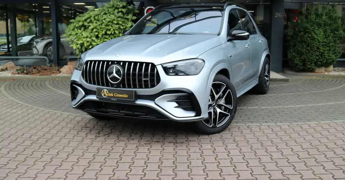 Mercedes-Benz GLE (2024) — foto 1