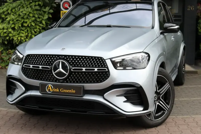 Mercedes-Benz GLE (2025)