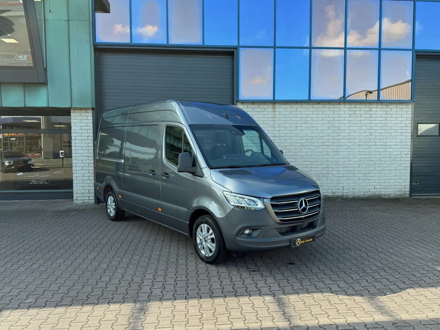 Mercedes-Benz Sprinter (2023) — foto 1