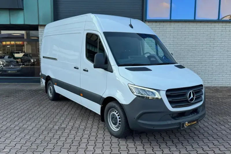 Mercedes-Benz Sprinter (2024)