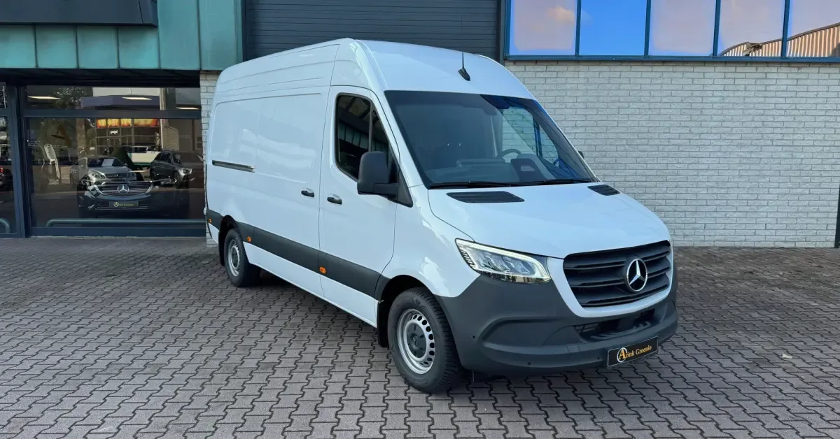 Mercedes-Benz Sprinter (2024) — foto 1