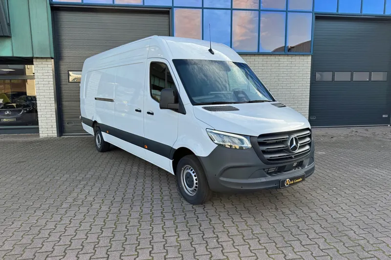 Mercedes-Benz Sprinter (2024)