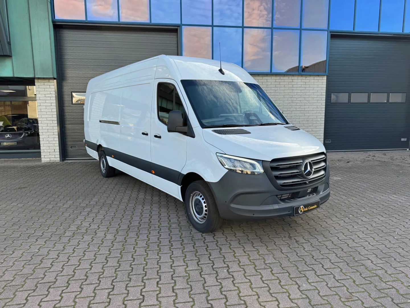 Mercedes-Benz Sprinter (2024) — foto 1