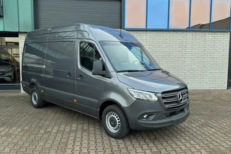 Mercedes-Benz Sprinter (2024)