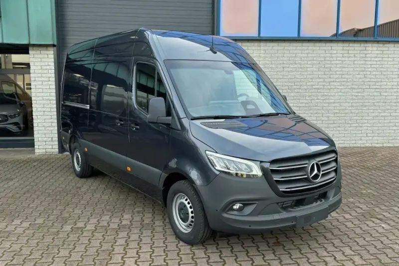 Mercedes-Benz Sprinter (2024)