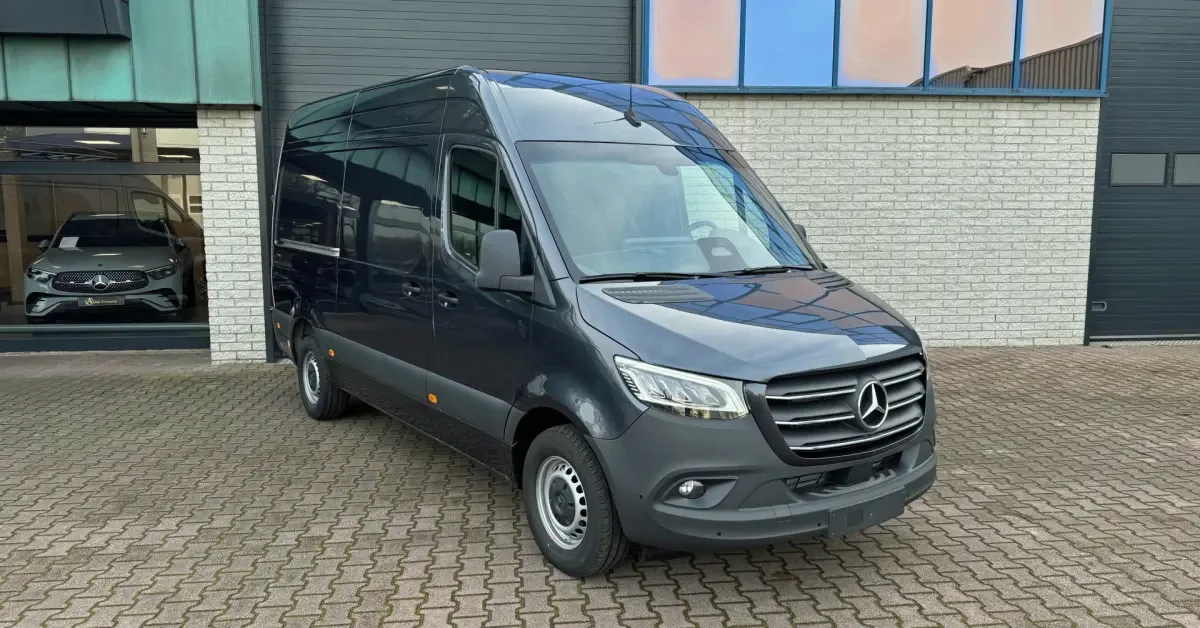 Mercedes-Benz Sprinter (2024) — foto 1