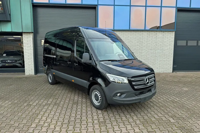 Mercedes-Benz Sprinter (2024)
