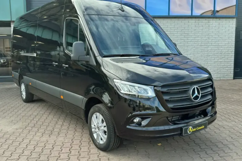 Mercedes-Benz Sprinter (2024)