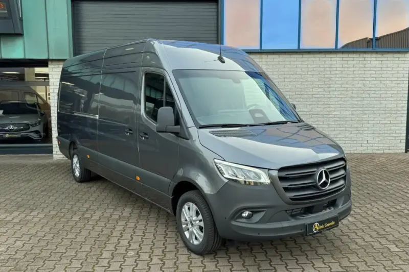 Mercedes-Benz Sprinter (2024)