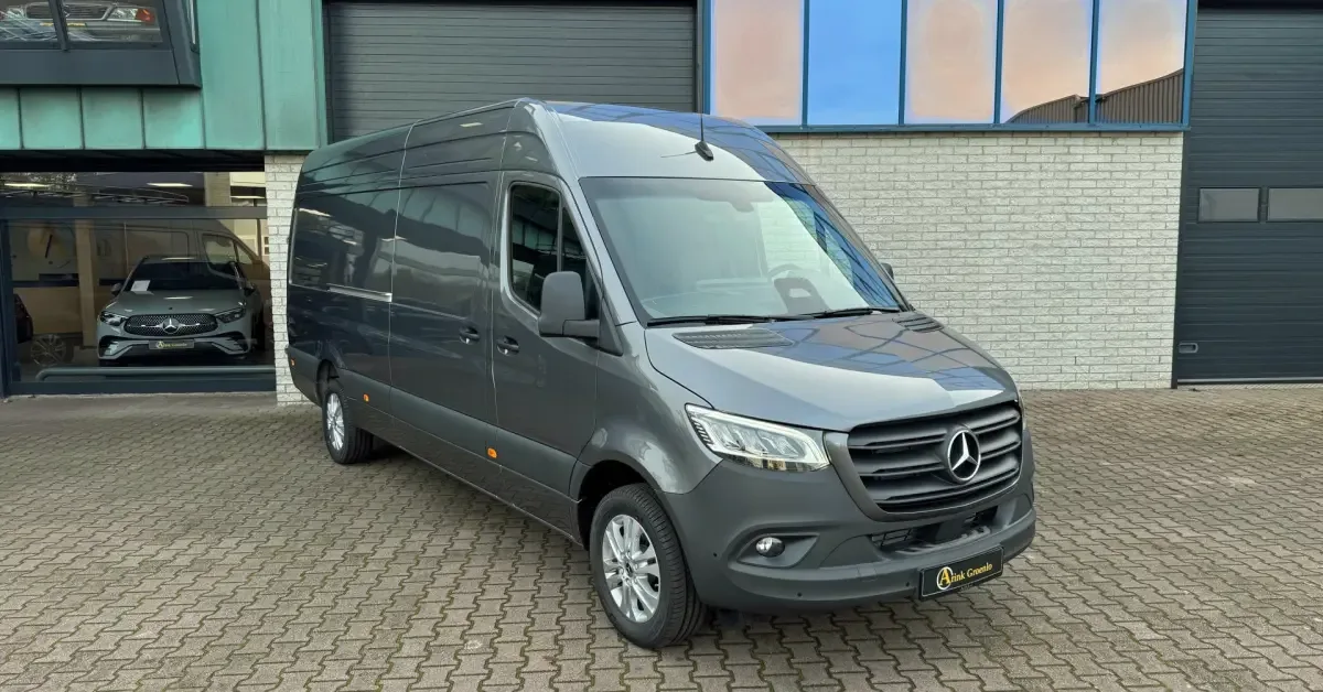 Mercedes-Benz Sprinter (2024) — foto 1