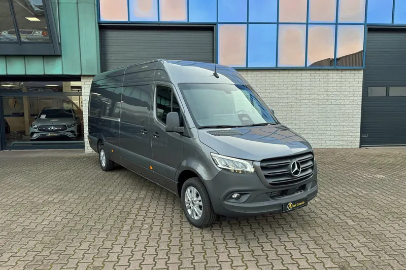 Mercedes-Benz Sprinter (2024)