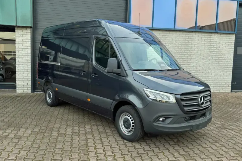 Mercedes-Benz Sprinter (2024)