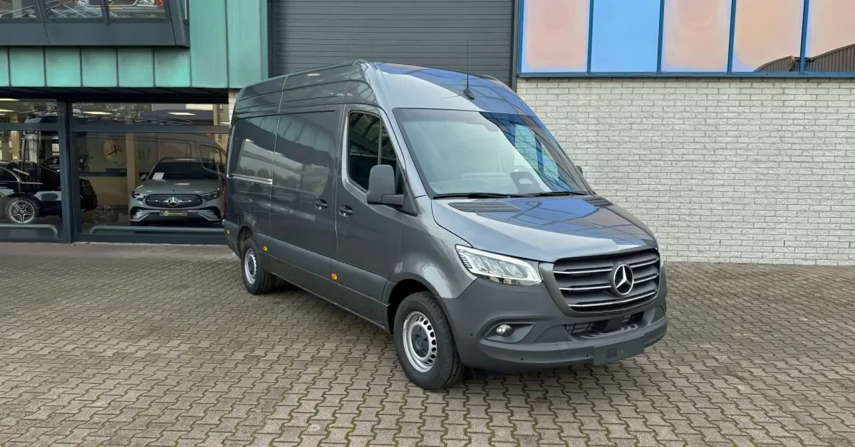 Mercedes-Benz Sprinter (2024) — foto 1