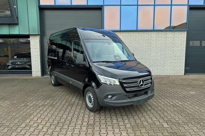 Mercedes-Benz Sprinter (2024)