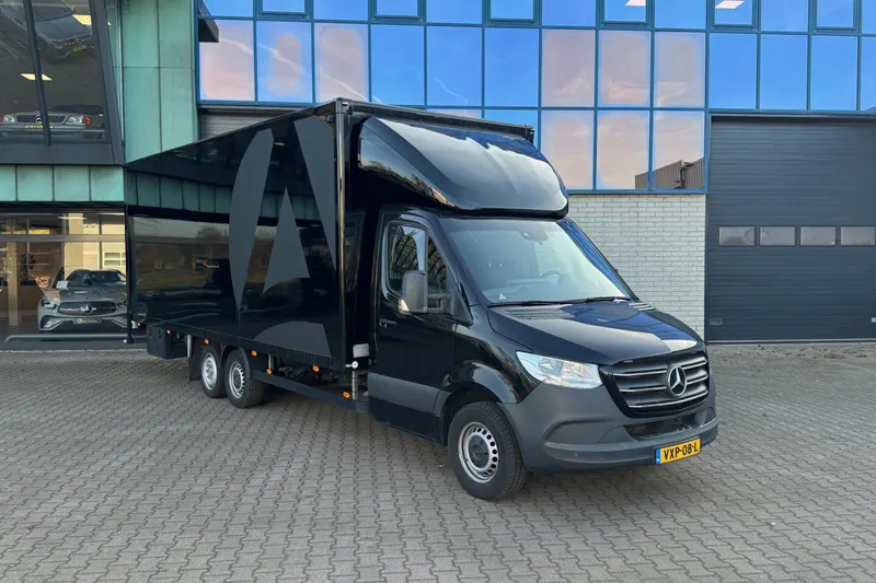 Mercedes-Benz Sprinter (2023)
