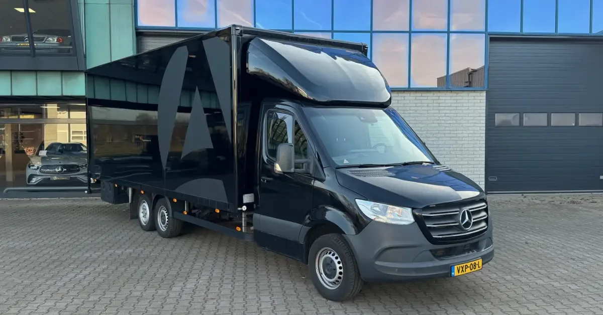 Mercedes-Benz Sprinter (2023) — foto 1