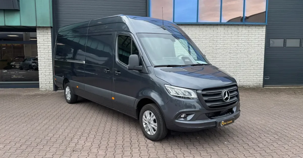 Mercedes-Benz Sprinter (2024) — foto 1