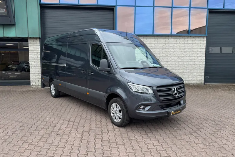 Mercedes-Benz Sprinter (2024)