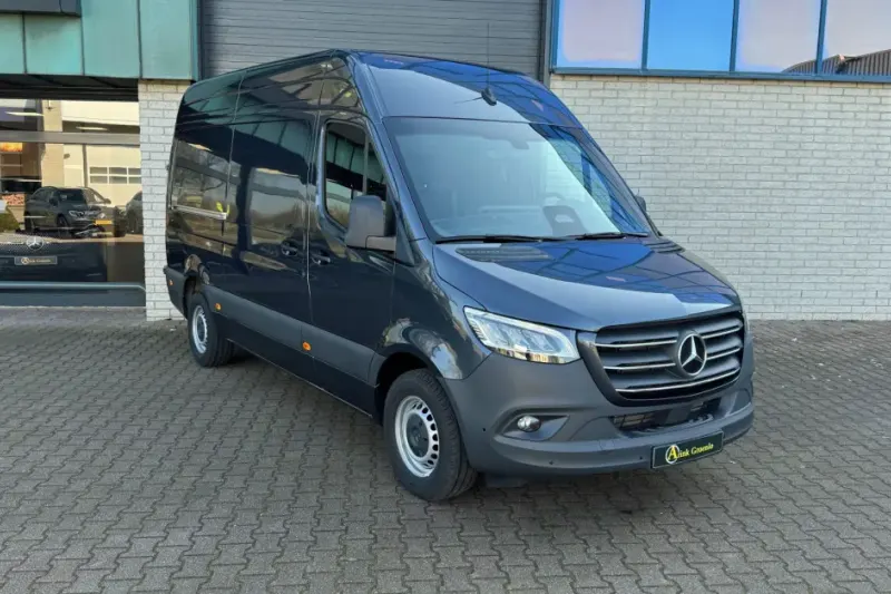 Mercedes-Benz Sprinter (2024)