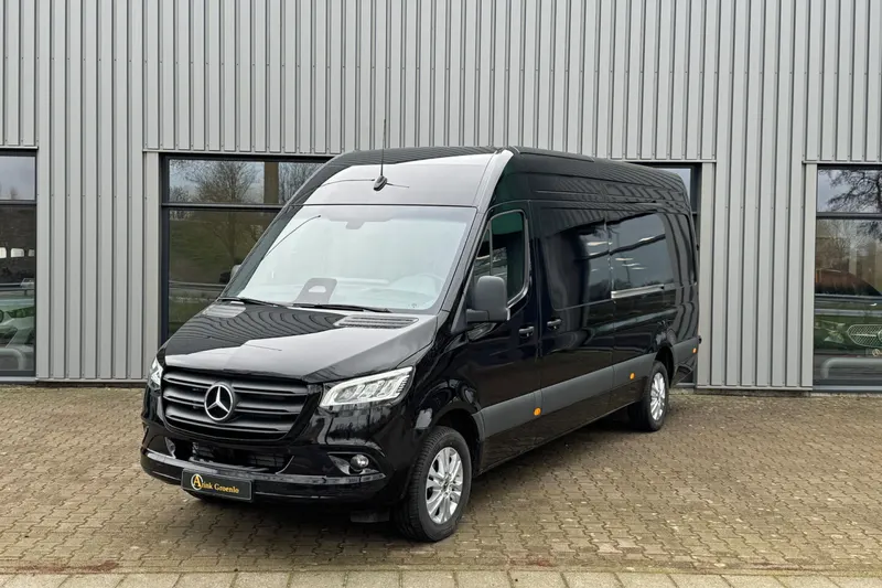 Mercedes-Benz Sprinter (2024)