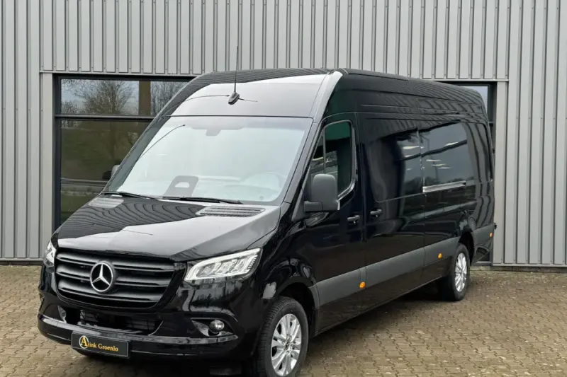 Mercedes-Benz Sprinter (2024)