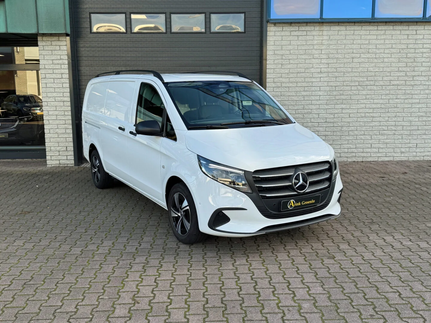 Mercedes-Benz Vito (2024) — foto 1