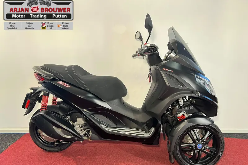 Piaggio MP3 300 HPE Sport (2022)