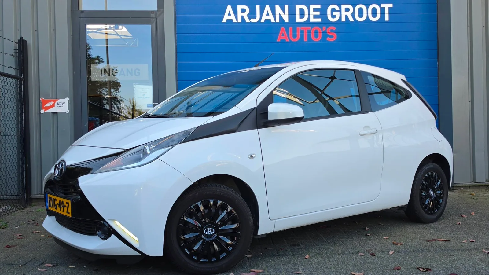 Toyota Aygo (2015) — foto 1