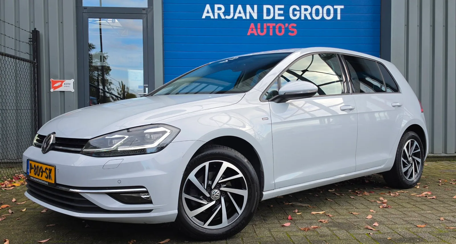 Volkswagen Golf (2018) — foto 1