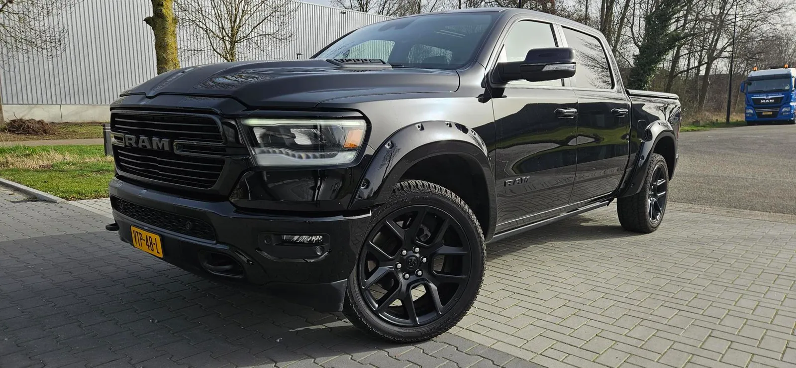 Ram 1500 (2023) — foto 1